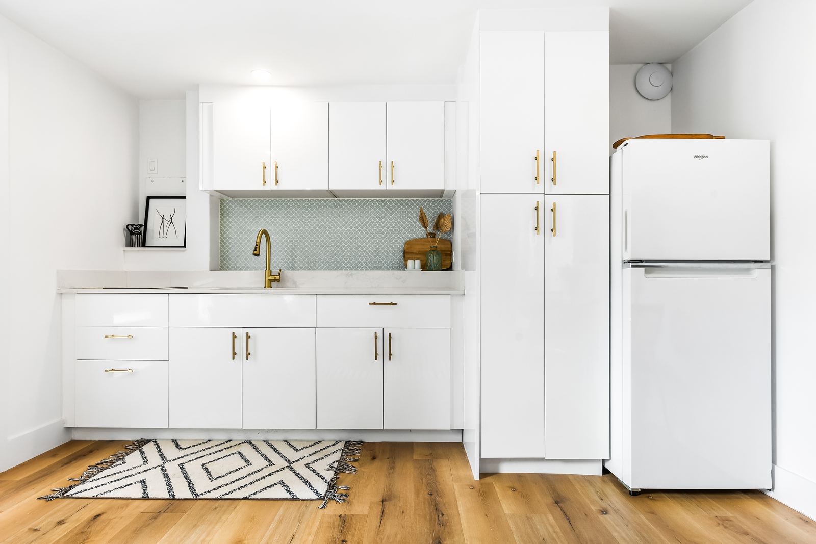 Galley kitchen — Evans Close 4, Palm Bay Getaways, Grand Cayman