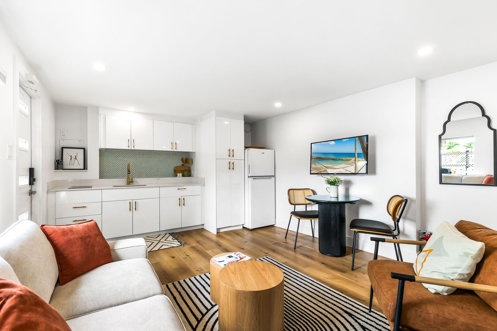 Living area and kitchen — Evans Close 4, Palm Bay Getaways, Grand Cayman